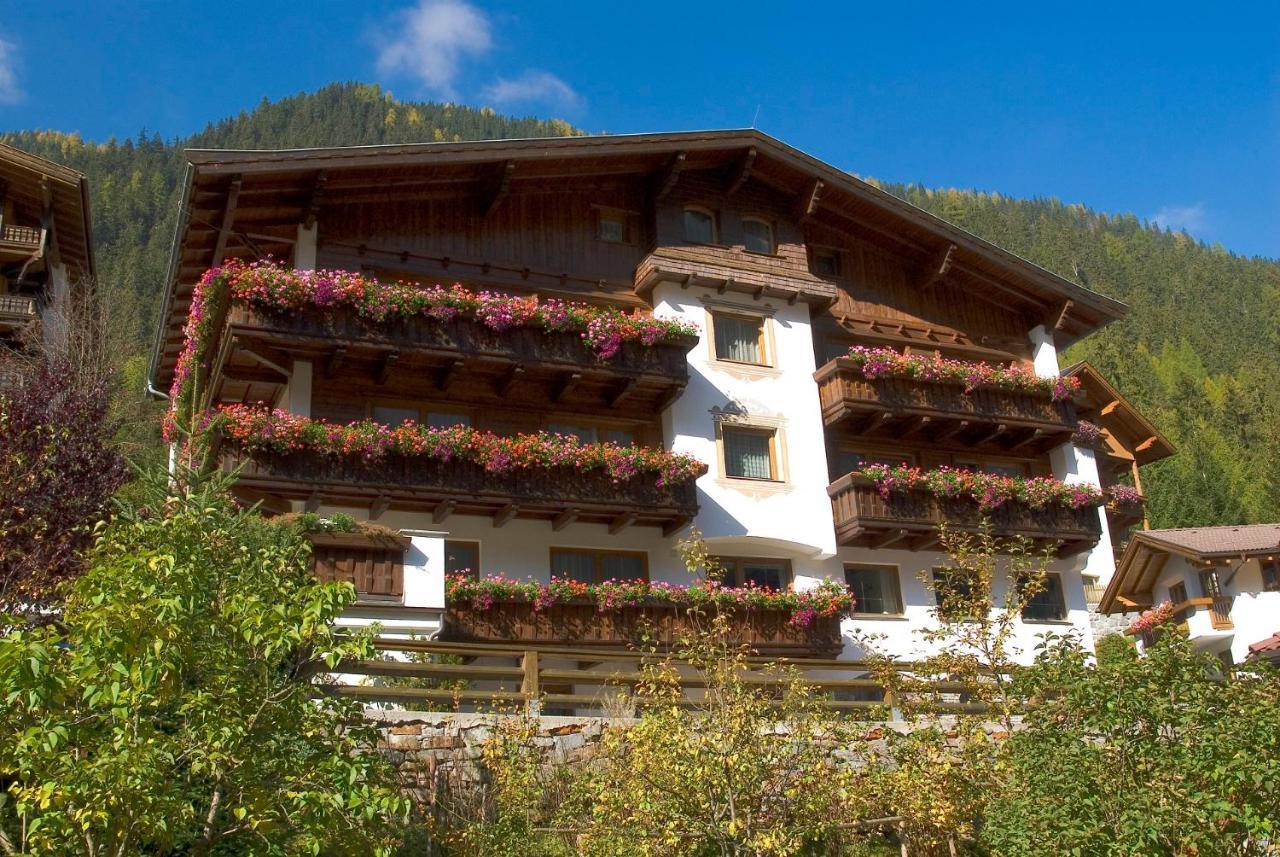 Apart - Und Fruehstueckspension Jaegerheim Kaunertal Exteriör bild