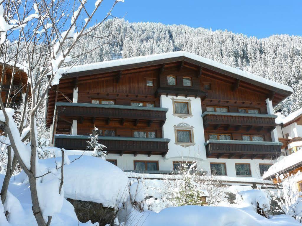 Apart - Und Fruehstueckspension Jaegerheim Kaunertal Exteriör bild